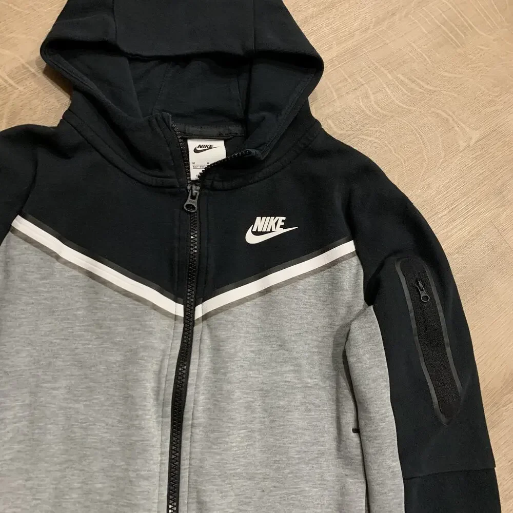 Nike Sportswear Tech Fleece Full Zip Hoodie Sweatshirt Youth Boys Medium M Gray